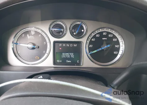 2013 Cadillac Escalade Premium z USA, uszkodzony, nr VIN 1GYS3CEF2DR318728